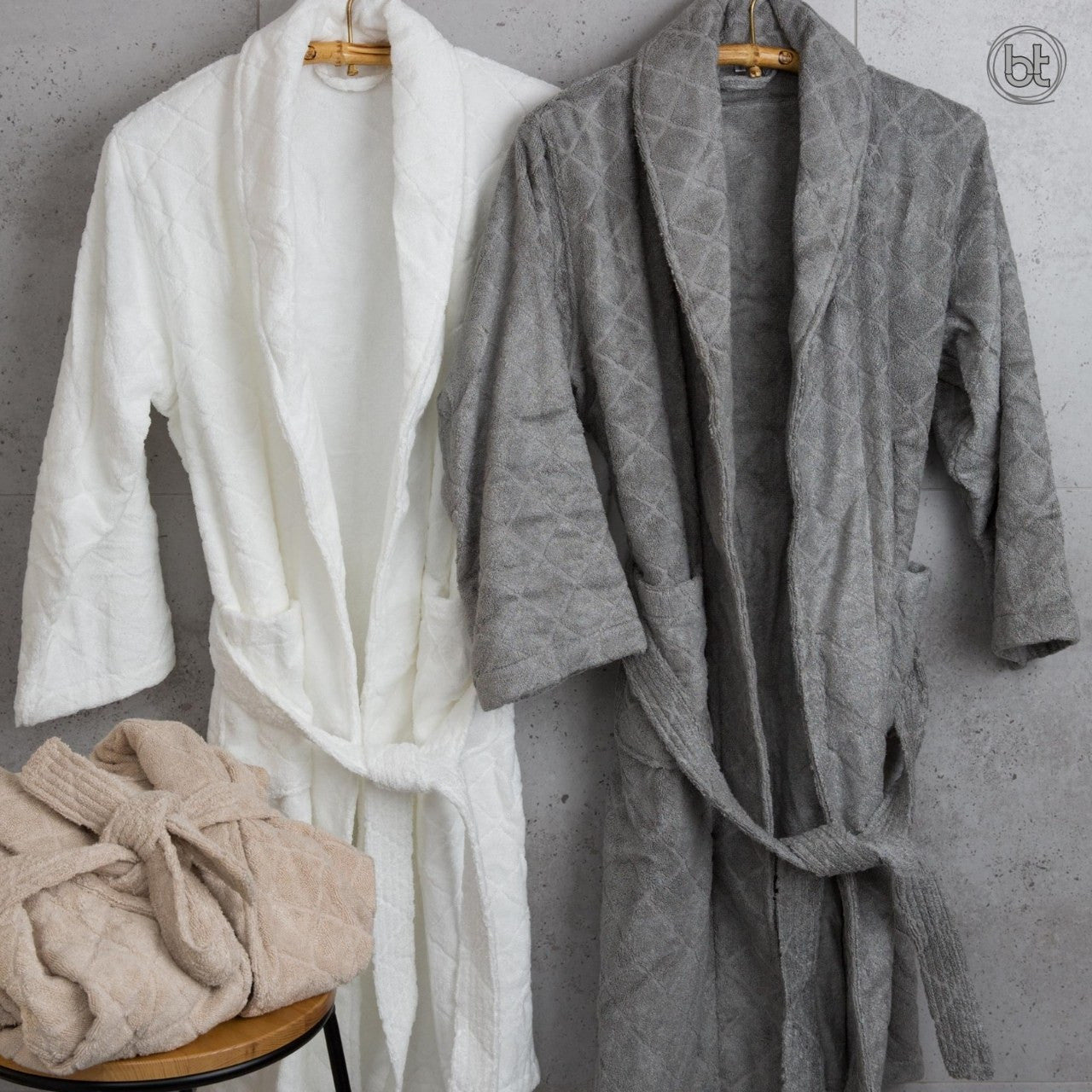 bt Bamboo Bath Robe - Griffin Grey and White