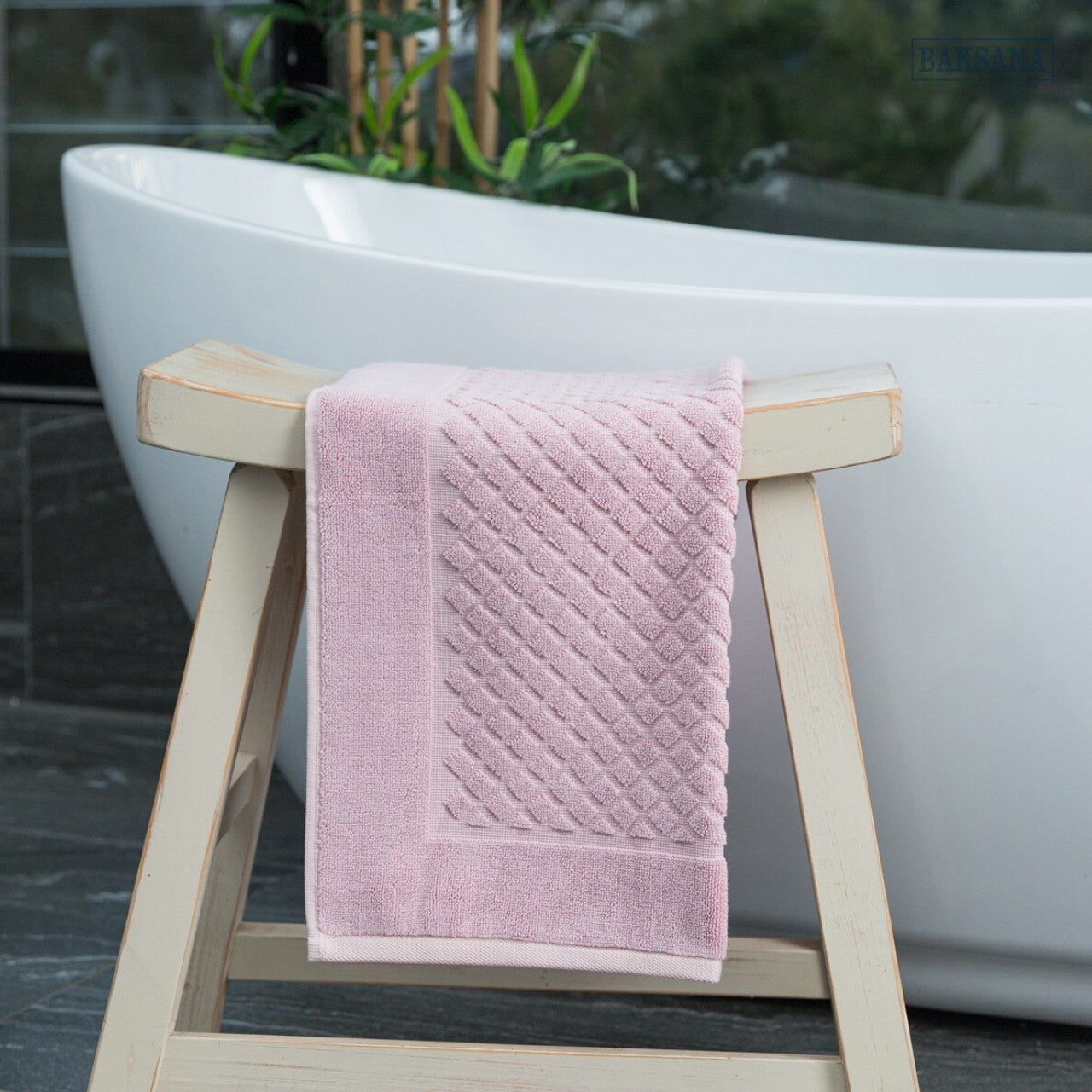 Baksana Blush - Bath Mat