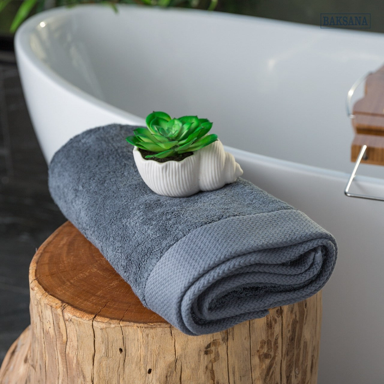 Baksana Bath Towel | Charcoal