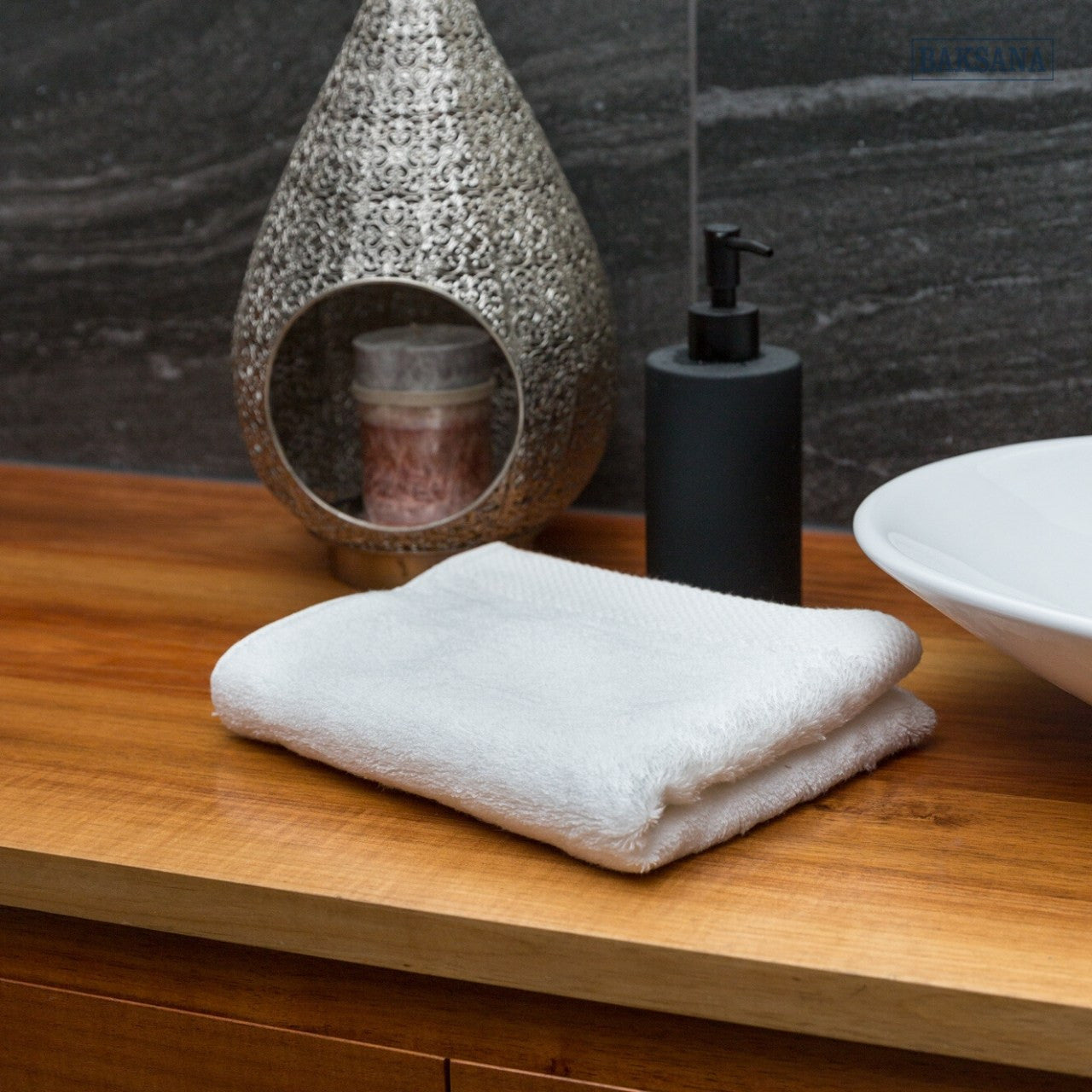 Baksana Hand Towel | White