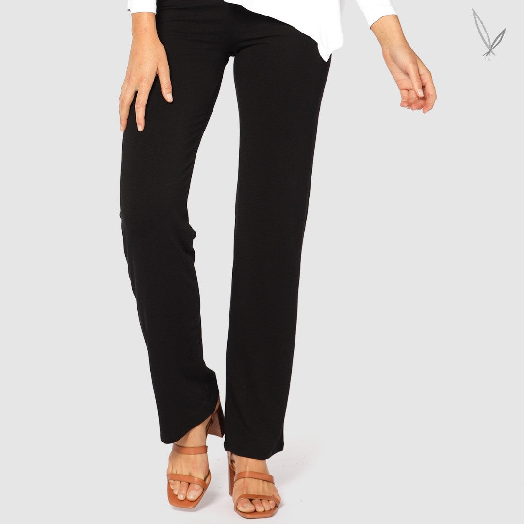 Essential Pants - Black