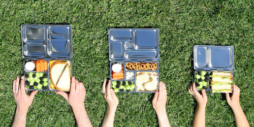 https://bamboovillage.com.au/product_images/uploaded_images/planetbox-foodsdonttouch-3sizes-of-lunchbox-xl.jpg